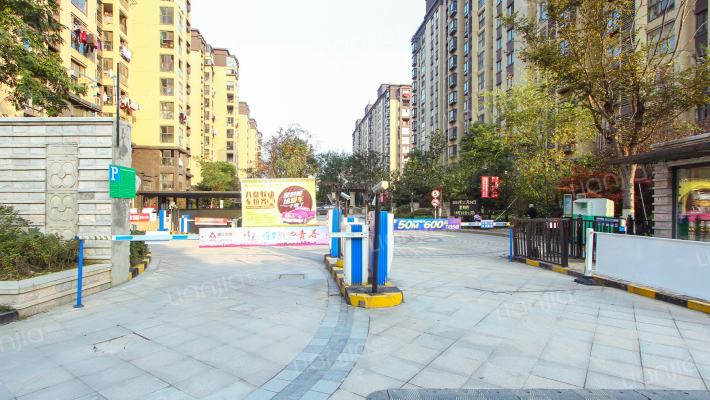 上河花园外景图