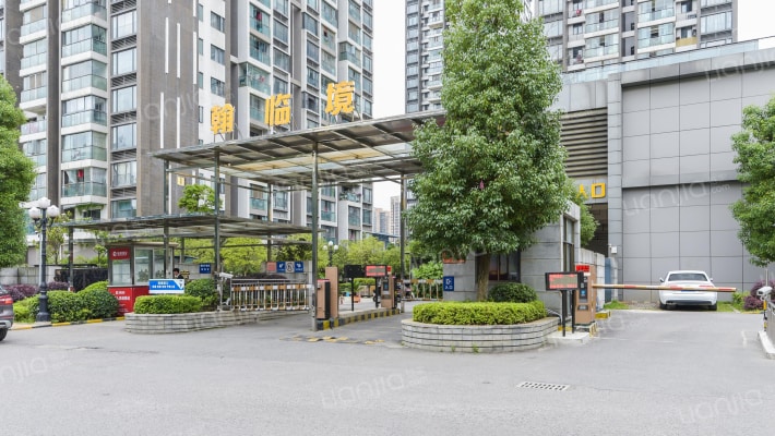 金阳新世界翰临境外景图