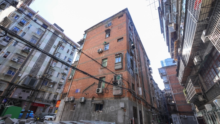 大士院街外景图