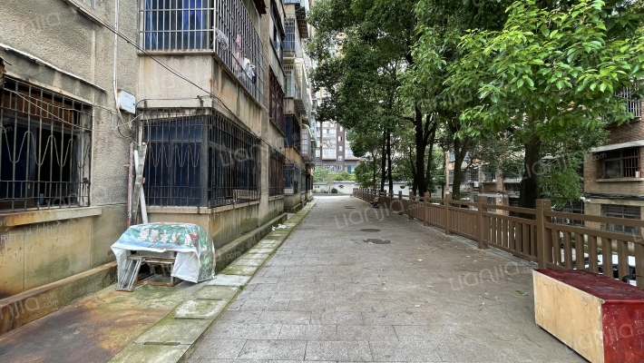 长山路61号外景图