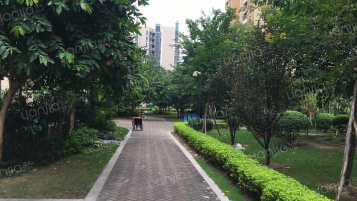 朗晴假日三期外景图