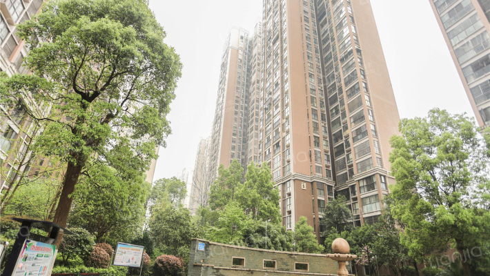 水岸世景外景图