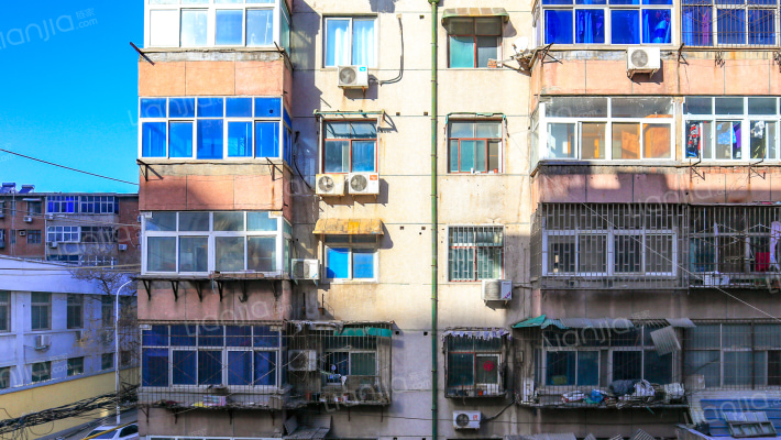 新兴街10号院外景图