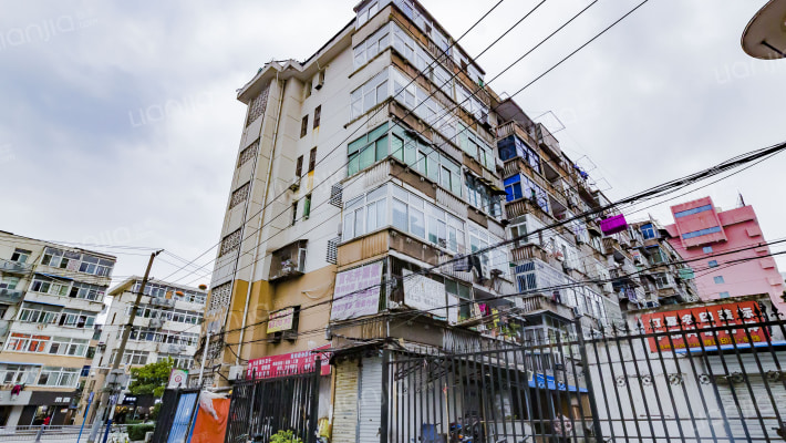 寿春路195号外景图