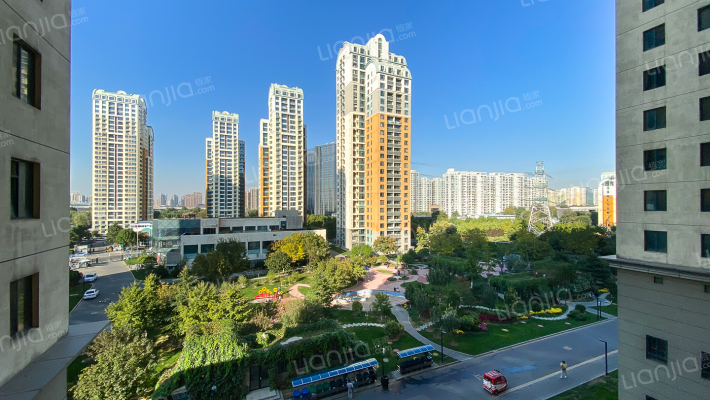 今日草桥外景图