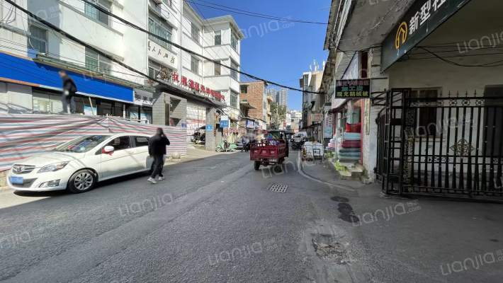 红枫湖镇政府宿舍外景图