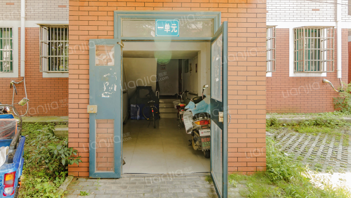 平山公寓外景图