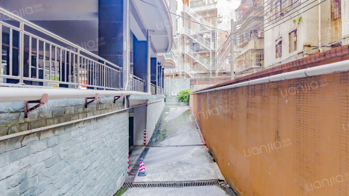 岗贝丽苑外景图