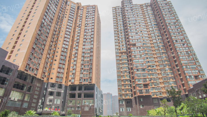 象湖东港汇外景图