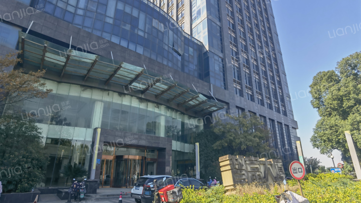 智富大厦外景图