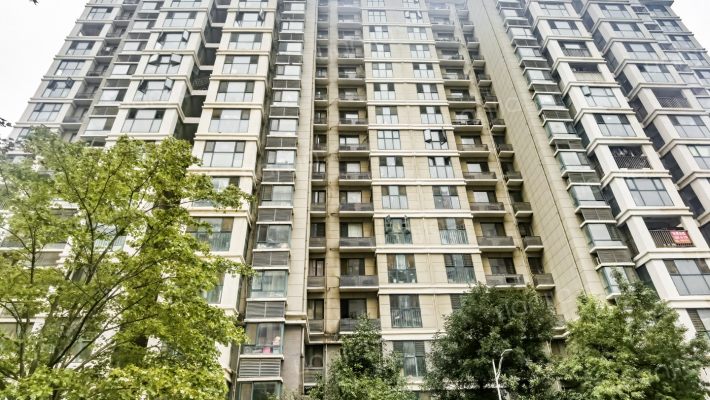 山顶御和园外景图