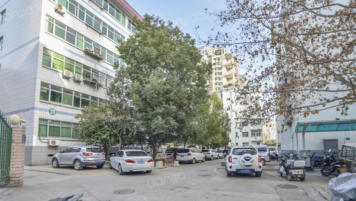 送变电家属院外景图