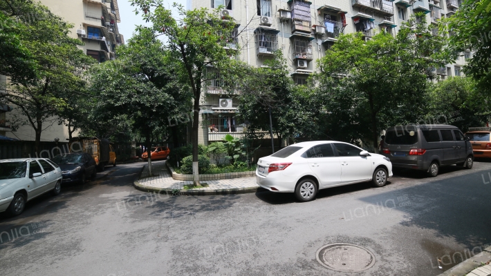 金银湾小区外景图