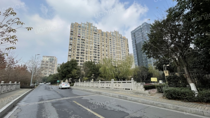 悦峰花园外景图