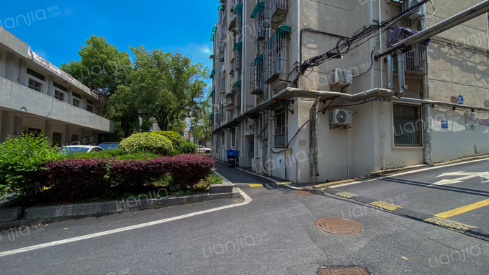 气象局宿舍外景图