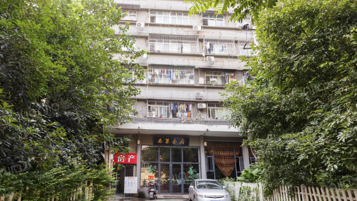 西巢小筑外景图