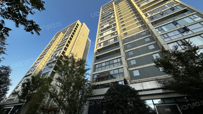 龙湖景粼天著汐岸外景图