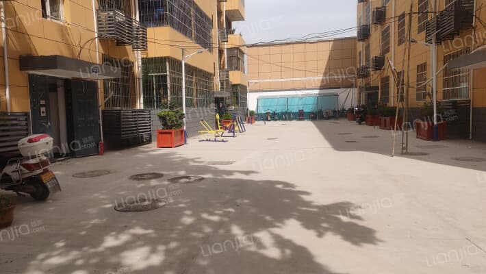 高品源小区外景图