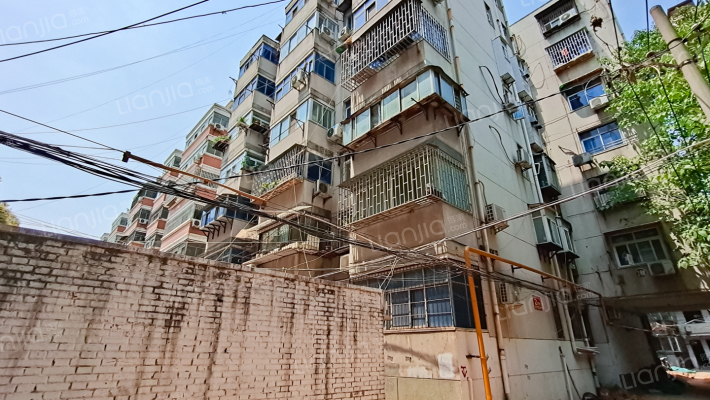 烟厂后街10号院外景图