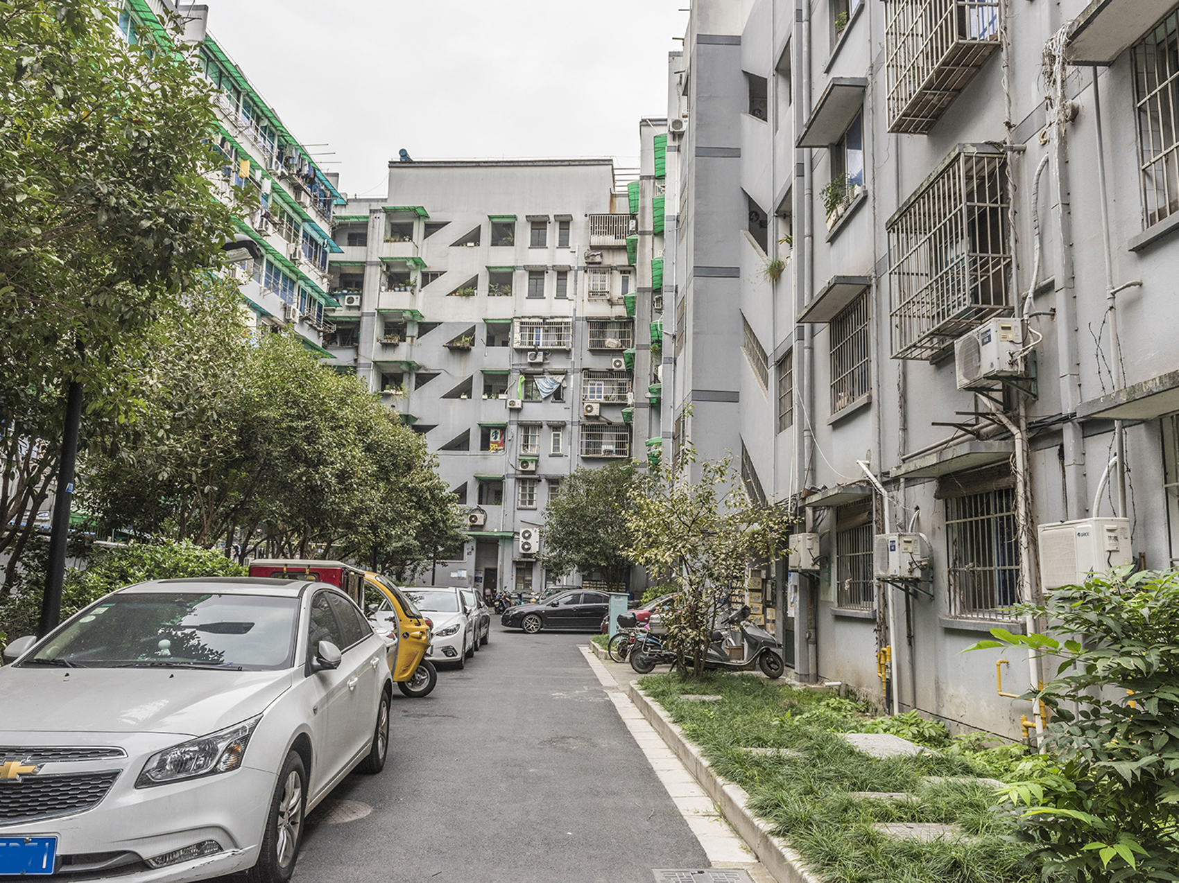 Jianguo Nanlu compound photo 2
