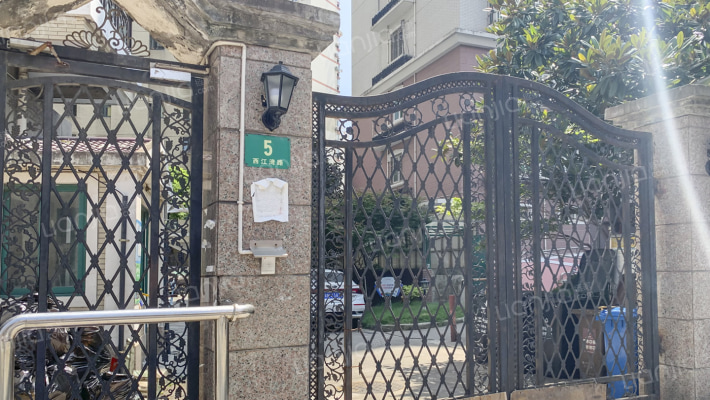 冠都公寓外景图