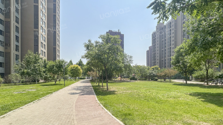 海淀嘉郡外景图