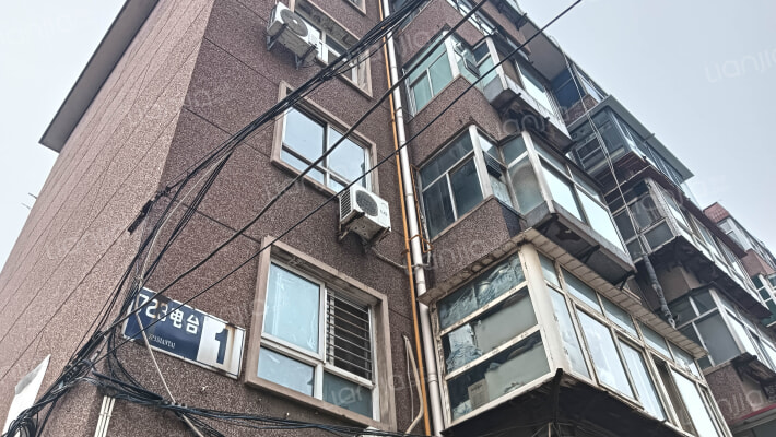 723电台宿舍外景图