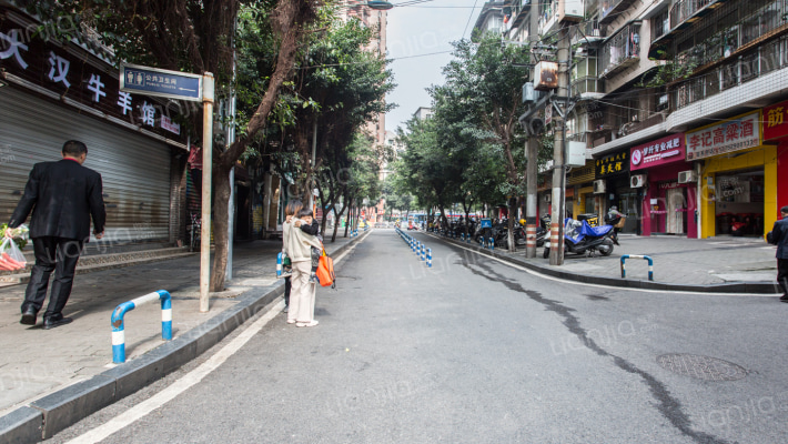 马王坪正街外景图