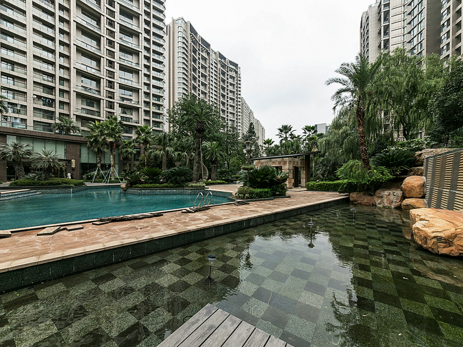 The Dreamland compound photo 10
