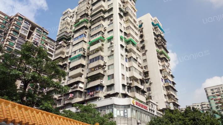 彩虹大厦外景图