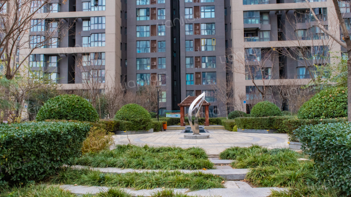 升龙凤凰城a区房源|户型图|小区车位|交通地址详情分析!