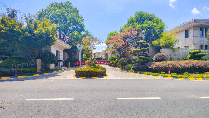 钱湖比华利南区外景图