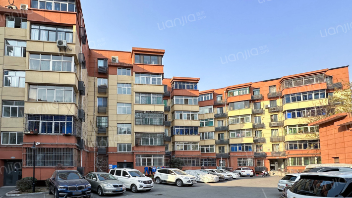 太白小区32号楼外景图