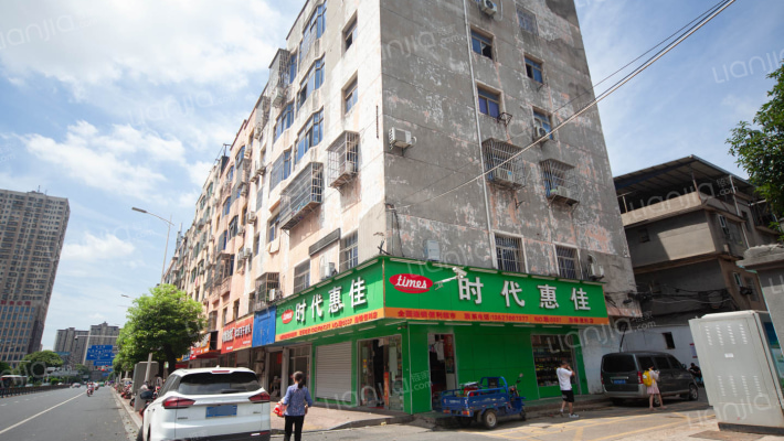 兴国路450弄外景图