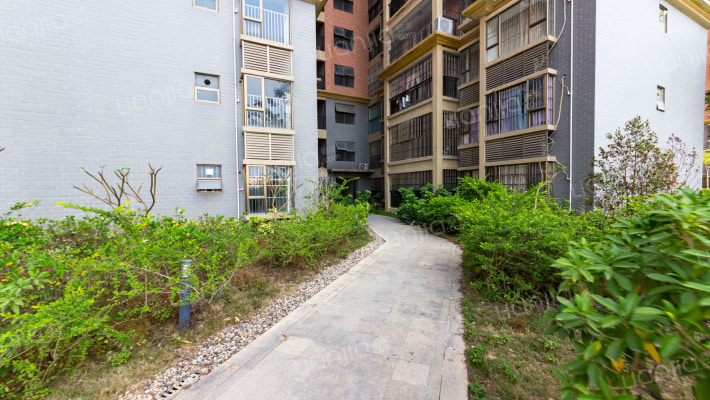 海富豪庭外景图