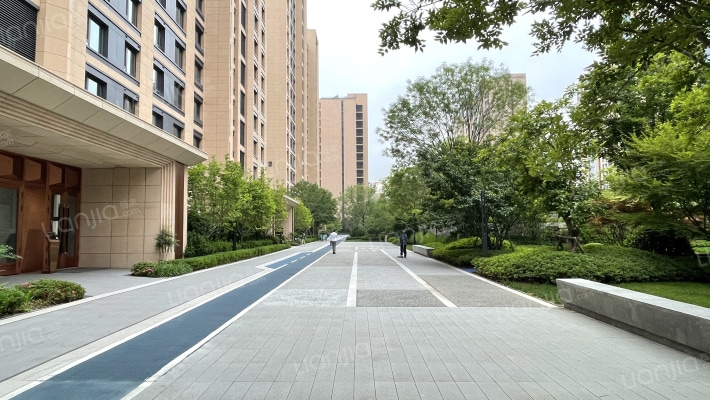 银丰玖玺城珑府外景图