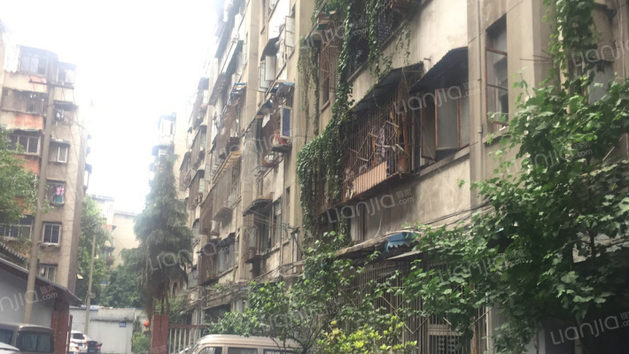 暑袜北一街132号外景图