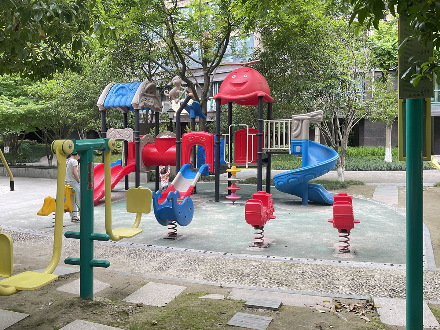 Chunjiang Shidai compound photo 14