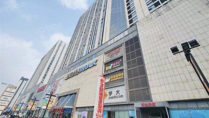 万达公寓外景图