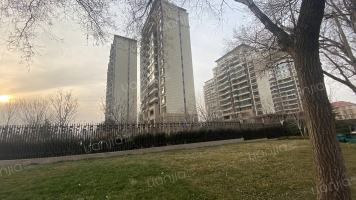 龙湖天钜外景图