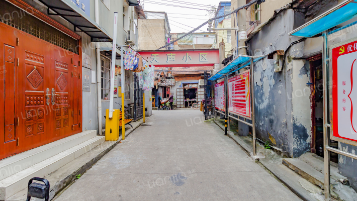 天声小区外景图