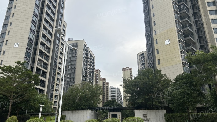 招商雍华府外景图