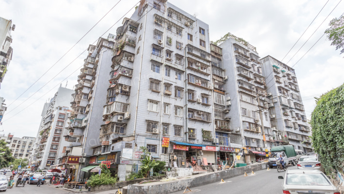 龙凤园小区外景图