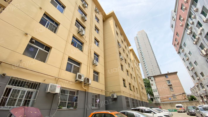 人保公司家属院外景图