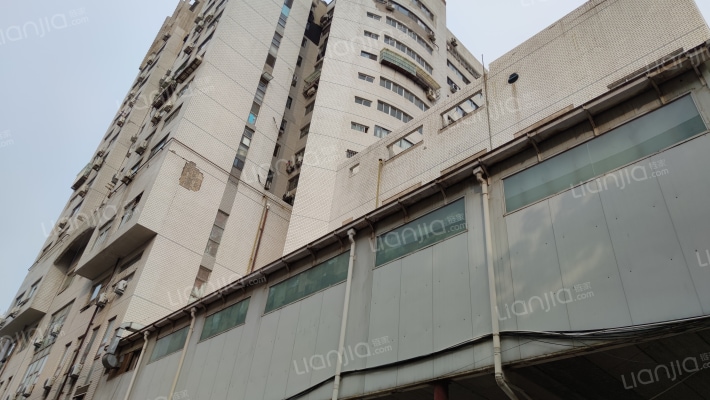 华云大厦外景图