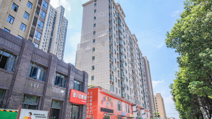 瑞鑫公寓外景图