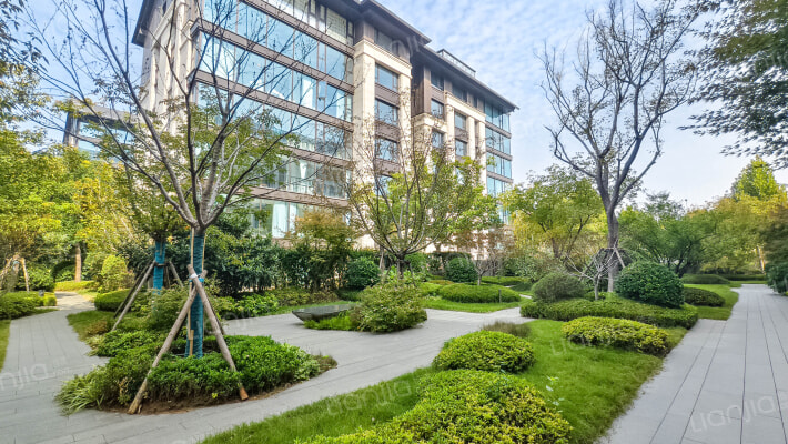 兰溪上苑外景图