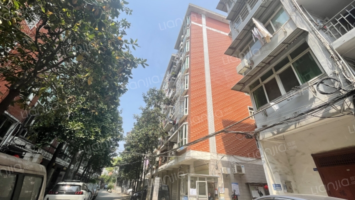 银聚园小区外景图