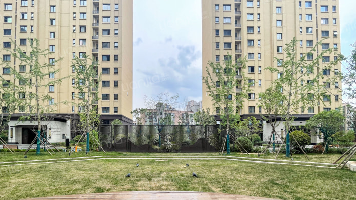 御湖蓝湾外景图