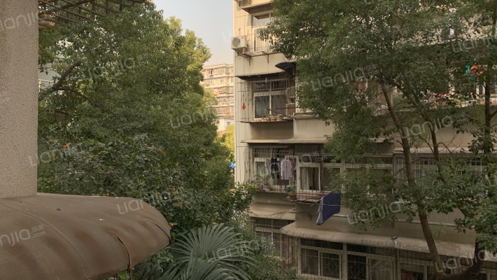 煜龙山庄外景图